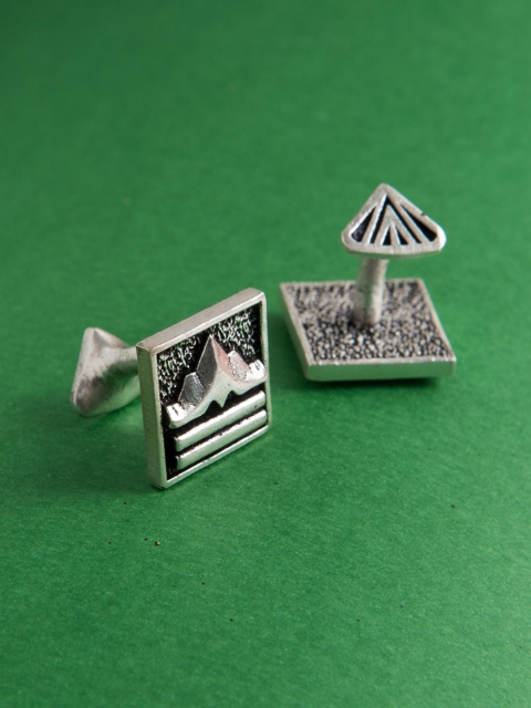 

Dare by Voylla Silver-Toned Geometric Cufflinks