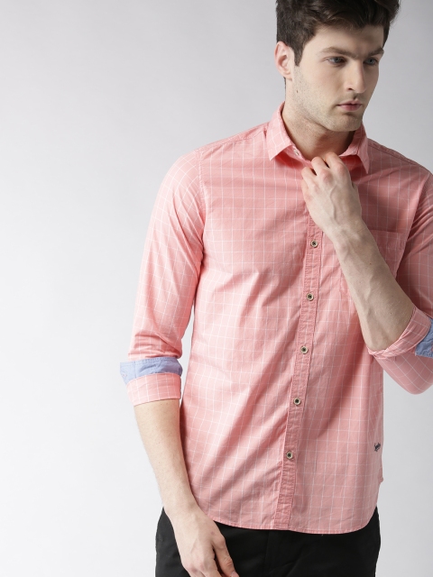 

LOCOMOTIVE Men Pink & White Slim Fit Checked Casual Shirt