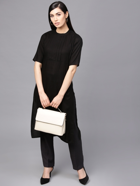 

AKS Women Black Solid Straight Kurta