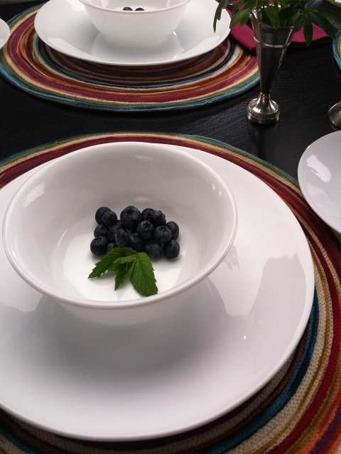 

Corelle White 21-Pieces Solid Glass Dinner Set Set