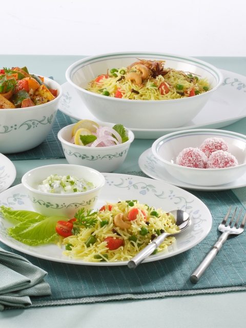 

Corelle White & Green 21-Pieces Printed Glass Dinner Set Set
