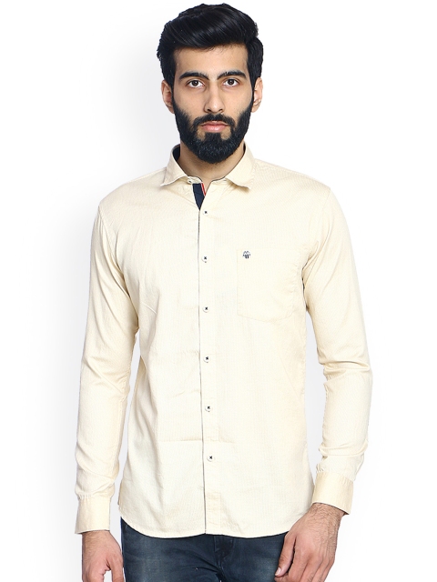 

Duke Men Cream-Coloured Comfort Slim Fit Solid Casual Shirt