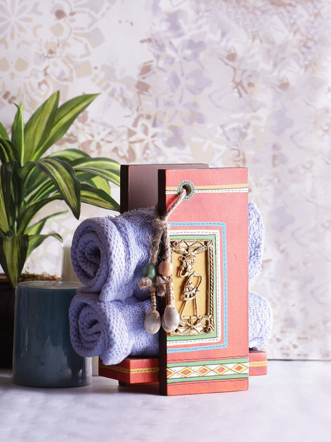 

VarEesha Orange Towel Holder