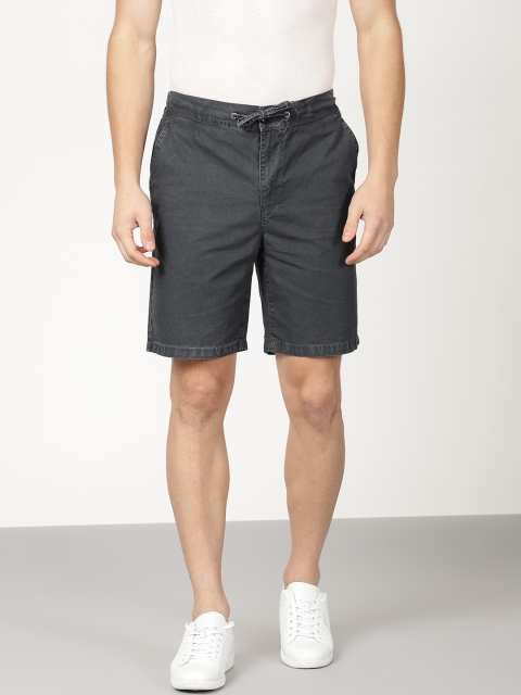 

ether Men Charcoal Grey Solid Regular Fit Shorts