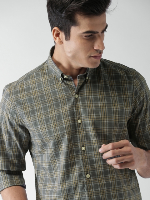 

INVICTUS Men Grey & Mustard Yellow Slim Fit Checked Casual Shirt