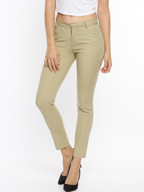 

Kraus Jeans Women Beige Skinny Fit Solid Regular Trousers
