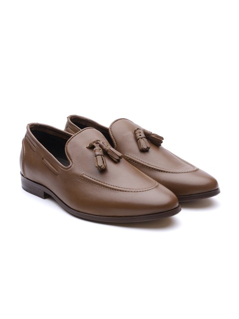 

Carlton London Men Brown Tasseled Semiformal Slip-Ons
