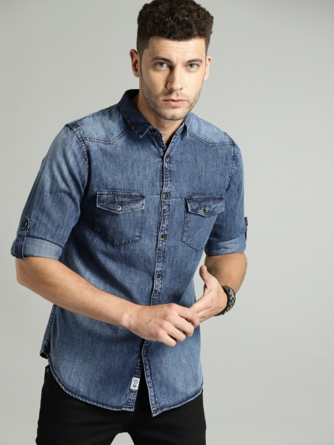 

Roadster Men Blue Solid Denim Shirt