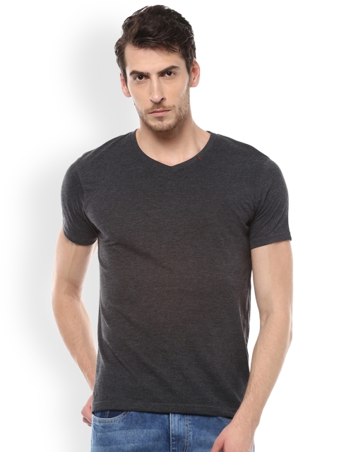

People Men Grey Solid V-Neck T-shirt