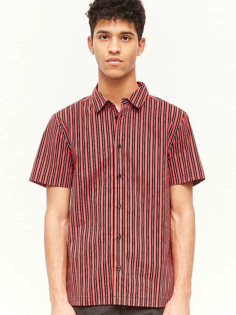 

FOREVER 21 Men Red & Black Regular Fit Striped Casual Shirt