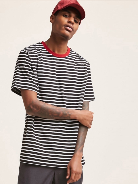 

FOREVER 21 Men Black & White Striped Round Neck T-shirt