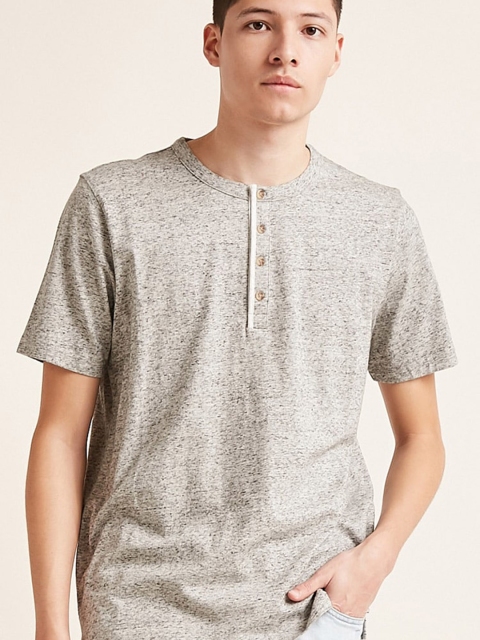 

FOREVER 21 Men Grey Solid Henley T-shirt