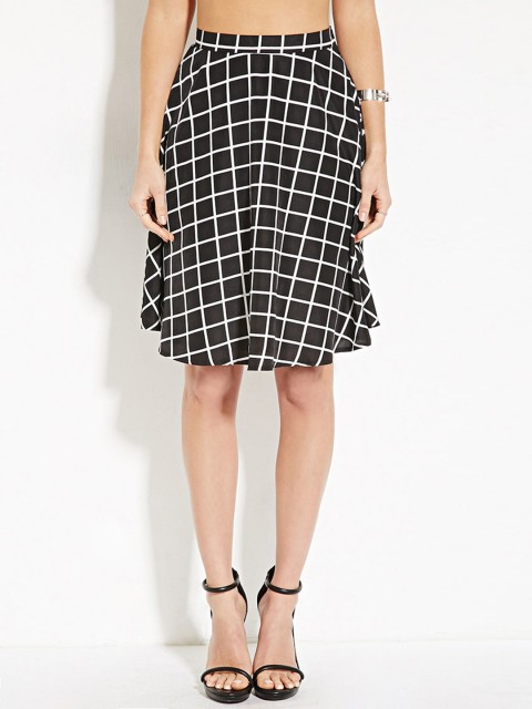 

FOREVER 21 Black & White Checked Flared Skirt