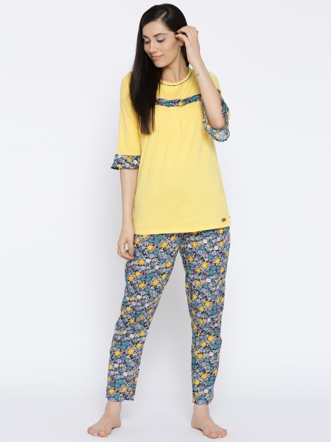 

MADAME M SECRET Women Yellow & Navy Blue Solid Night Suit S7S30156 013