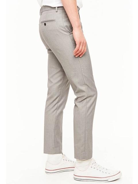 

FOREVER 21 Men Grey Slim Fit Solid Regular Trousers