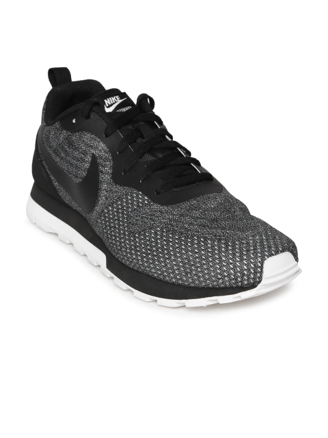 

Nike Men Black & White MD RUNNER 2 ENG MESH Running Shoes