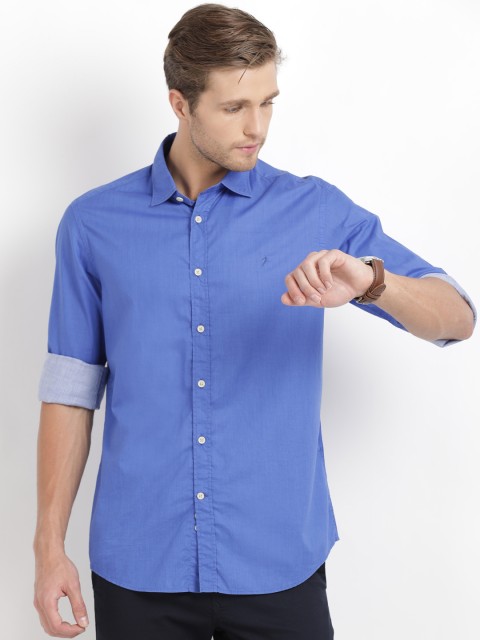 

Indian Terrain Men Blue Regular Fit Solid Semiformal Shirt