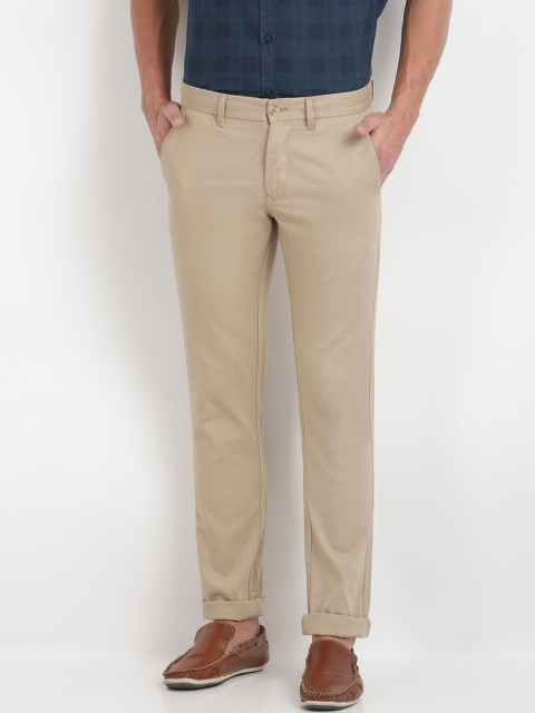 

Indian Terrain Men Beige Brooklyn Slim Fit Solid Chinos