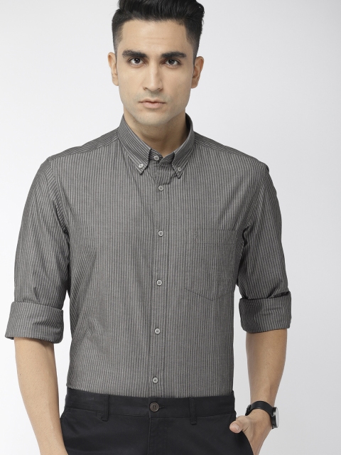 

Indian Terrain Men Grey Slim Fit Striped Casual Shirt