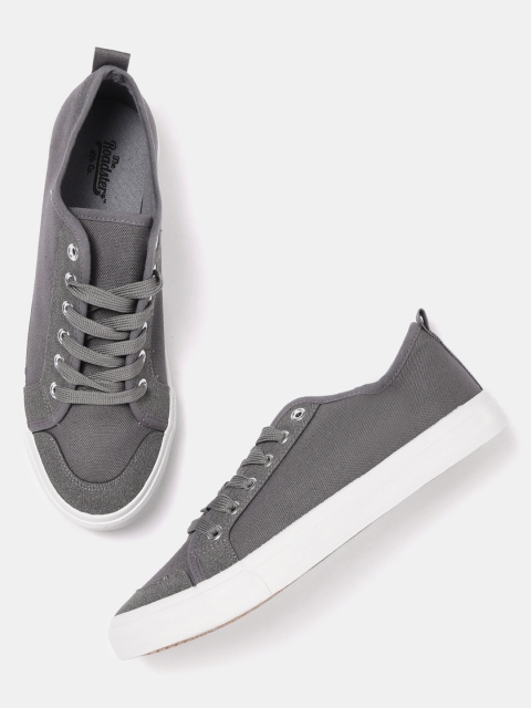 

Roadster Men Grey Sneakers
