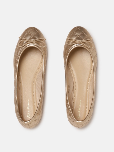 

Mast & Harbour Women Rose Gold-Toned Solid Ballerinas