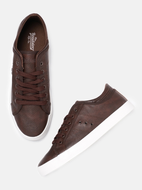 

Roadster Men Brown Sneakers