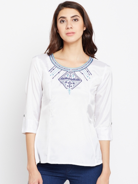 

Span White & Blue Embroidered Detail Kurti