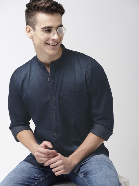 

Mast & Harbour Men Navy Blue Regular Fit Chambray Casual Shirt