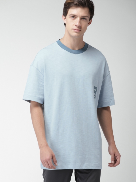 

Nike Men Blue Solid Round Neck Longline T-shirt