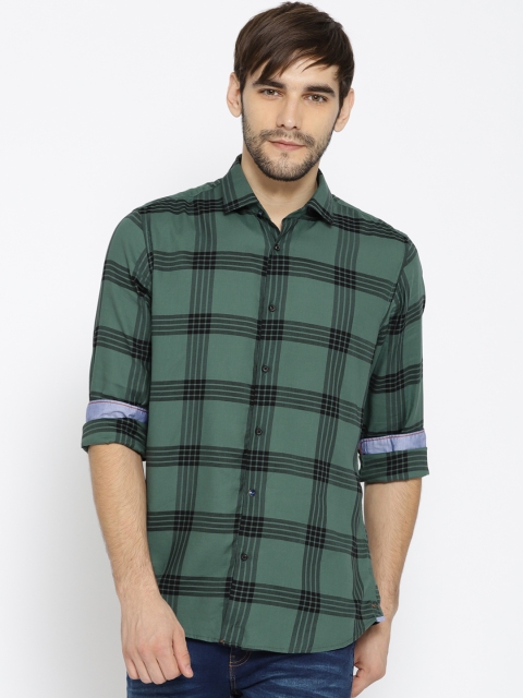 

Blackberrys Men Green & Black Slim Fit Checked Casual Shirt