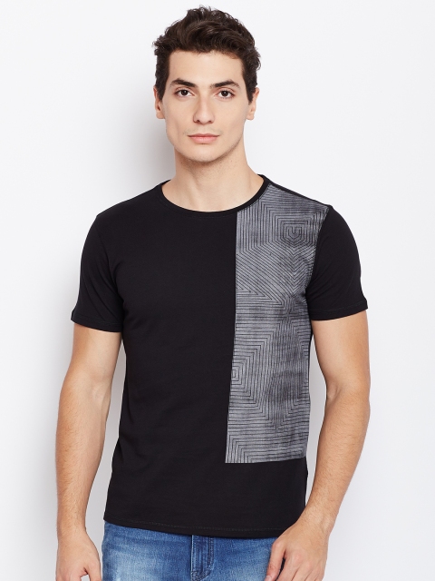 

Blackberrys Men Black Printed Round Neck Pure Cotton T-shirt