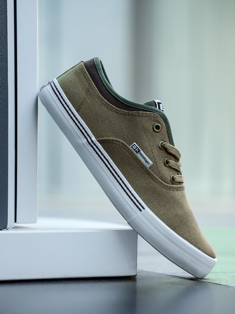 

BRITISH KNIGHTS Men Olive Green Sneakers