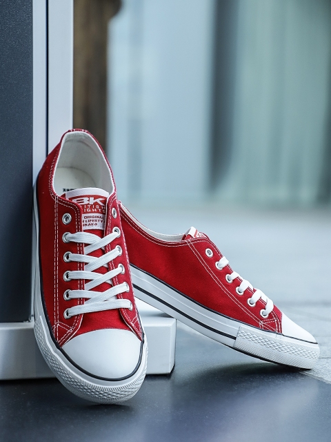 

BRITISH KNIGHTS Men Red Sneakers