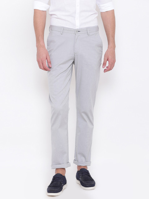 

Blackberrys Men Grey Regular Fit Solid Trousers