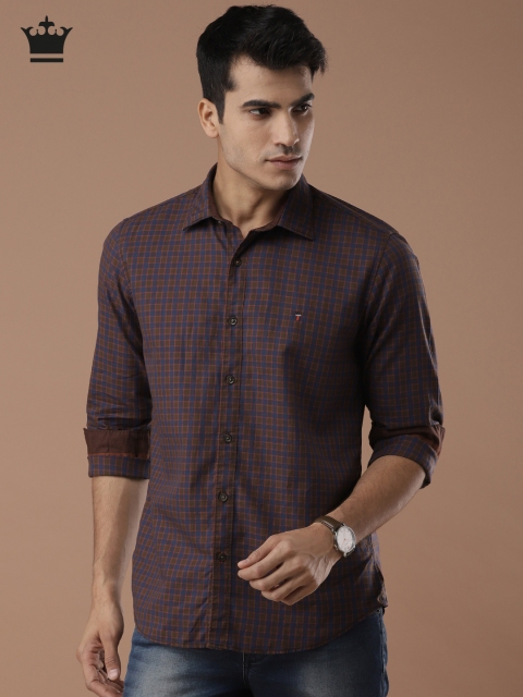 

Louis Philippe Sport Men Brown & Navy Blue Super Slim Fit Checked Casual Shirt