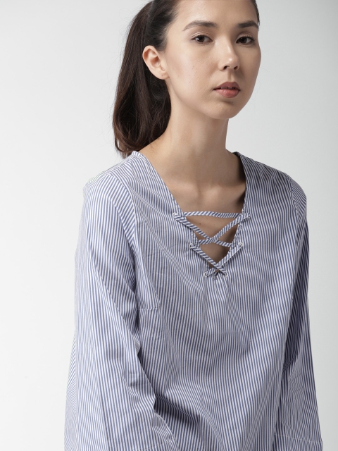

Tommy Hilfiger Women White Striped Top