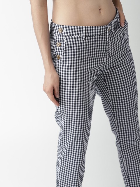 

Tommy Hilfiger Women Navy & White Regular Fit Checked Cropped Trousers, Navy blue