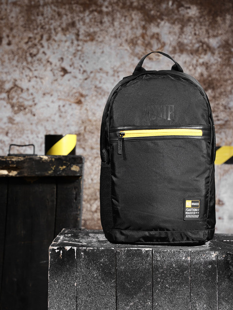 

Roadster Unisex Black Solid Dynamo Backpack