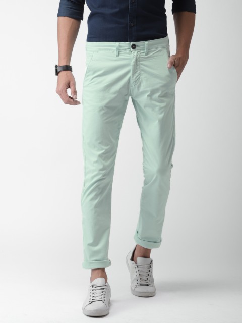 

Celio Men Green Slim Fit Solid Chinos