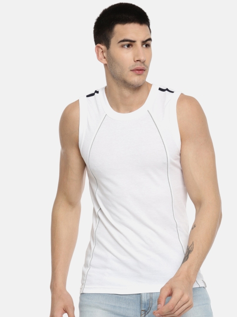 

Park Avenue Men White Solid Round Neck T-shirt