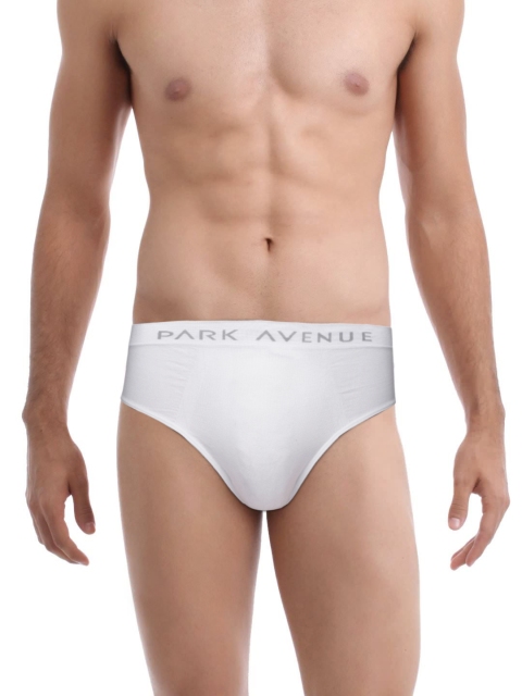 

Park Avenue Men White Seamless Briefs PZRA00021-W187F100