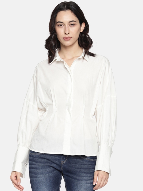

Vero Moda Women White Comfort Fit Solid Casual Shirt