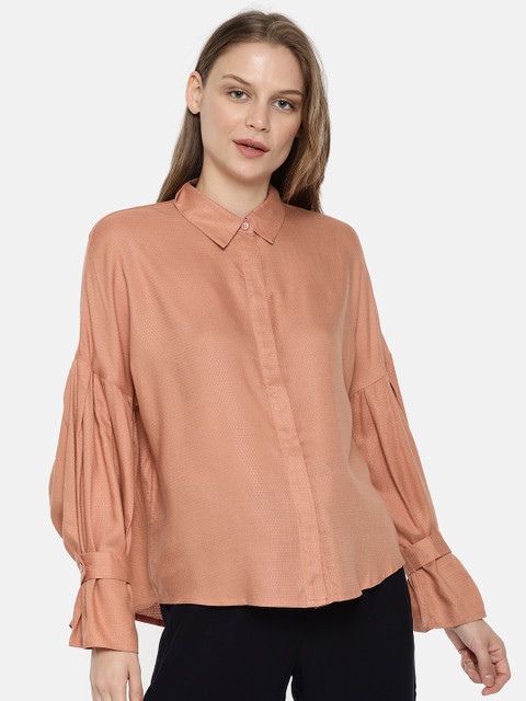 

Vero Moda Women Rust Pink Regular Fit Self Design Casual Shirt