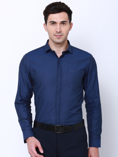 

Black coffee Men Blue & Navy Blue Slim Fit Solid Formal Shirt