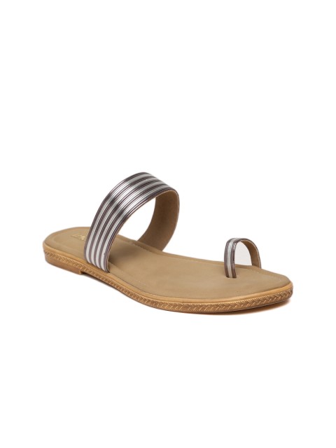 

Inc 5 Women Gunmetal-Toned Solid One Toe Flats, Metallic