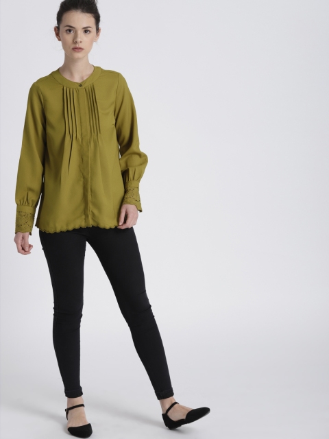 

Chemistry Women Green Regular Fit Solid Casual Shirt