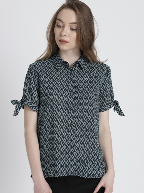 

Chemistry Women Navy Blue & Cream Regular Fit Printed Casual Shirt