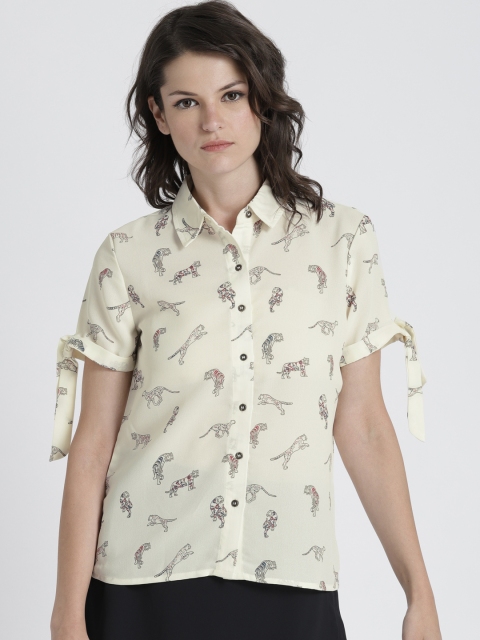 

Chemistry Women Cream-Coloured Regular Fit Printed Casual Shirt