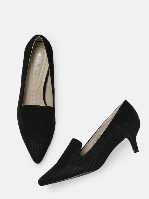 

Mast & Harbour Women Black Printed Pumps
