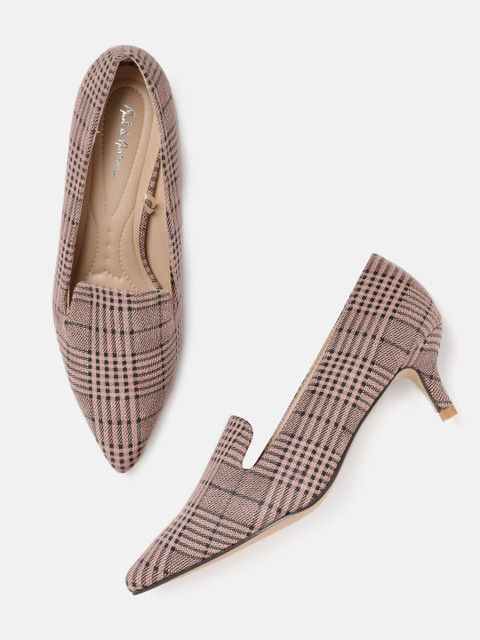 

Mast & Harbour Women Pink Striped Pumps